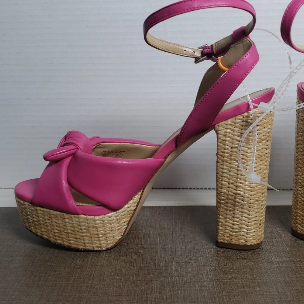 Michael Kors Sadie Pink  Leather Bow Platform Sandals - SZ 8.5 - NWOT‎